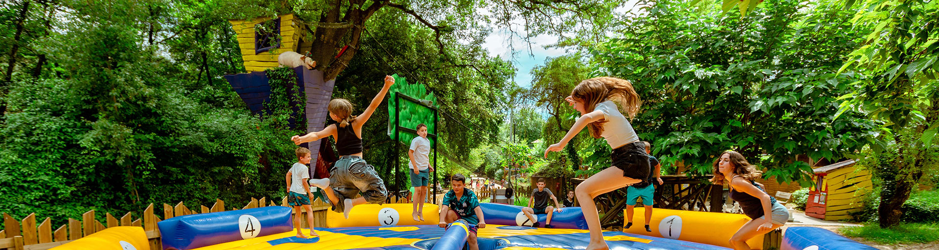 parc loisirs Le Village des fous